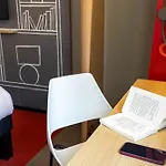 Ξενοδοχείο Ibis Αλμπί