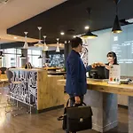 Ξενοδοχείο Ibis 3*