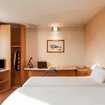 Ibis 3* Albi