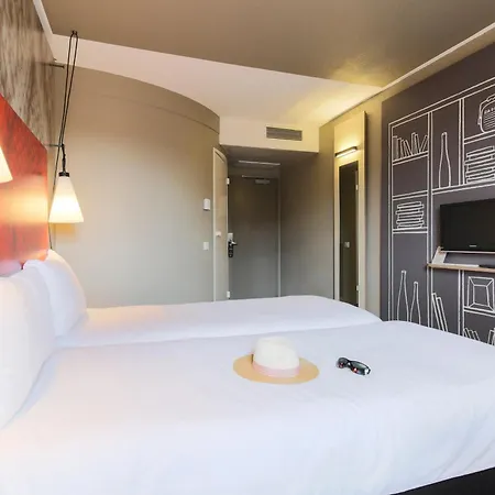 Ibis 3*