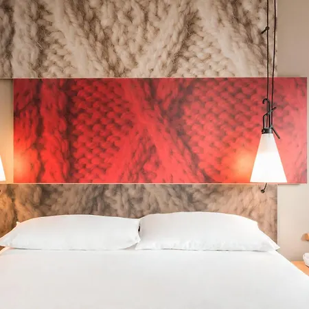 Ibis Otel Albi