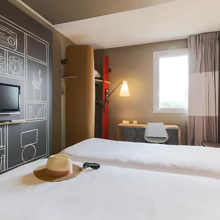 Ibis 3*