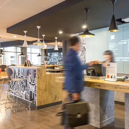 宜必思阿尔比酒店 酒店