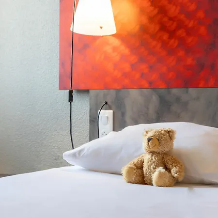 Ibis Hotel 3*