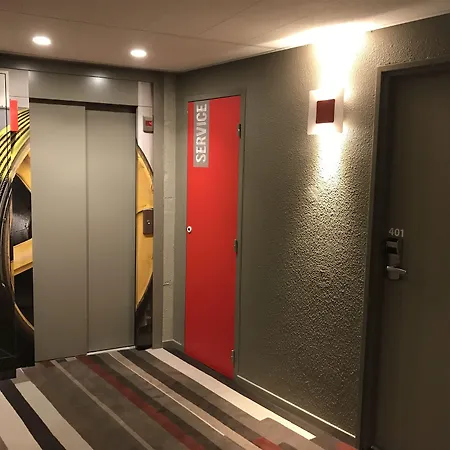 Ibis 3*