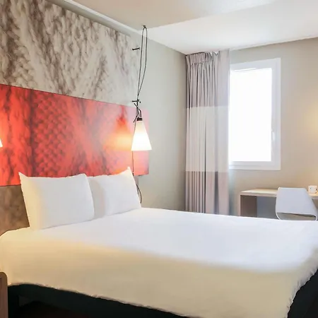 Otel Ibis 3*