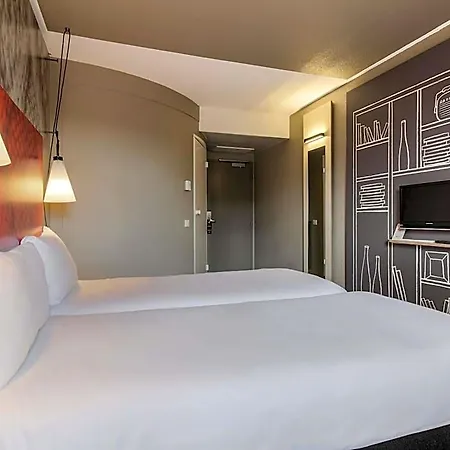 Ibis 3*