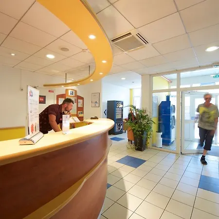 宜必思阿尔比酒店 酒店
